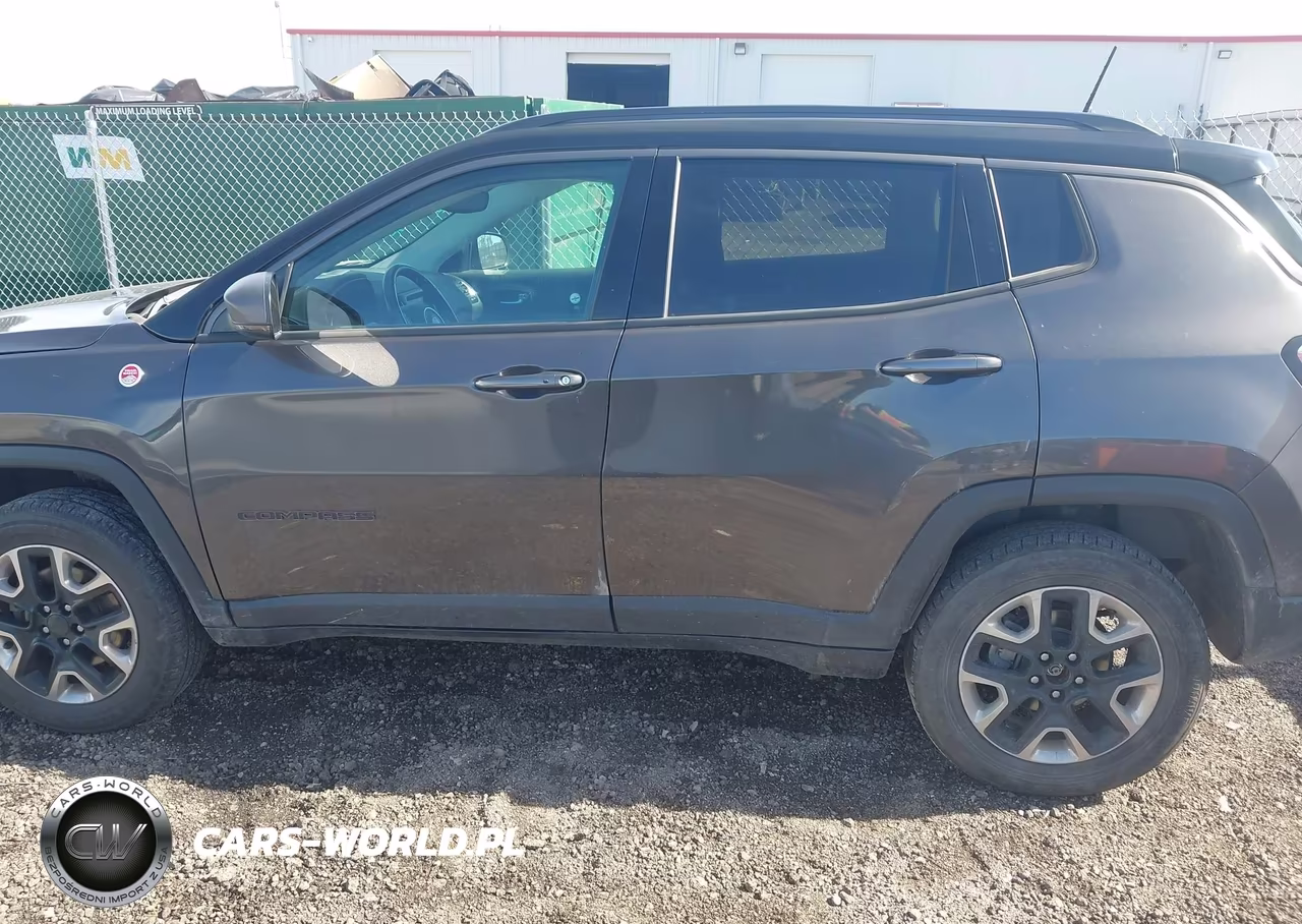 2018 Jeep Compass Trailhawk 4X4 VIN:3C4NJDDB7JT450836 - 15