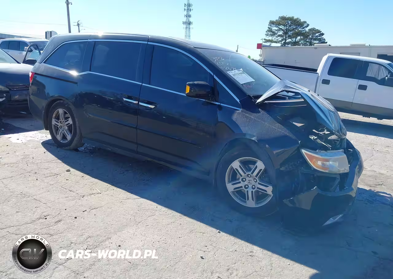 2013 Honda Odyssey Touring-Touring Elite