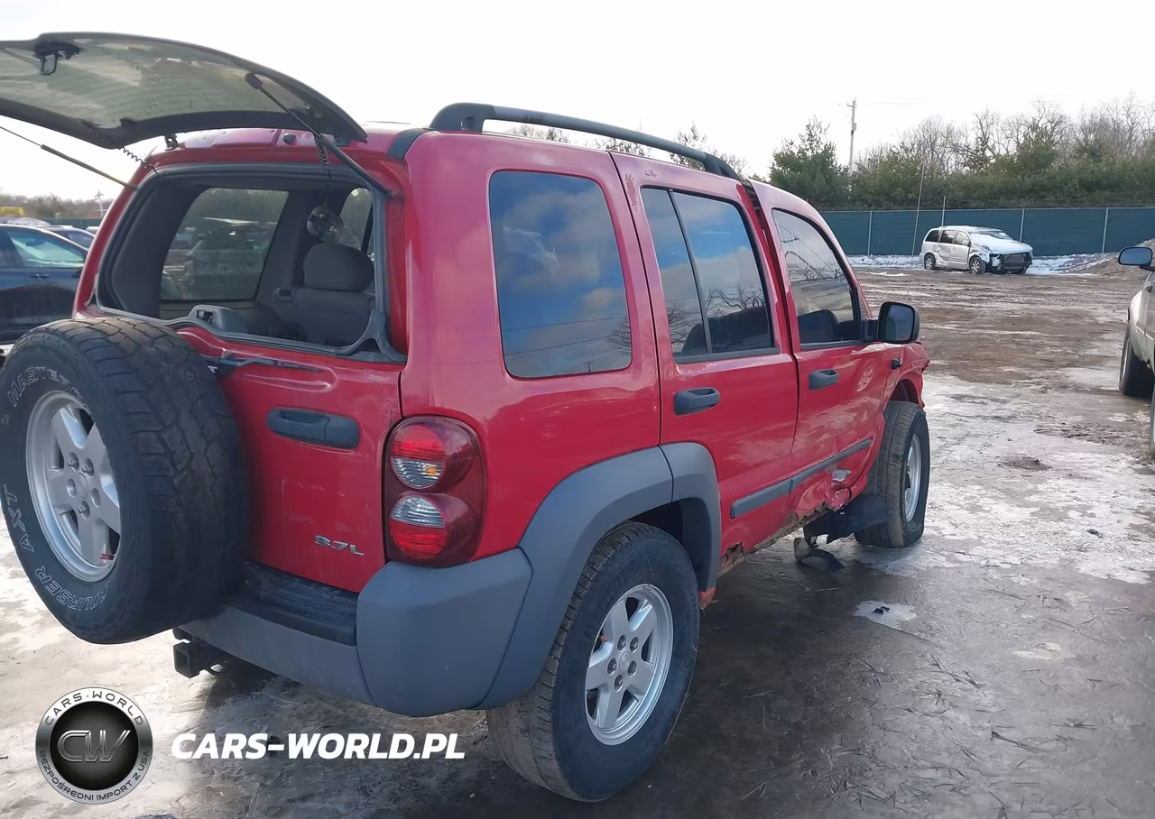 2005 Jeep Liberty Sport VIN:1J4GL48K55W609232 - 4
