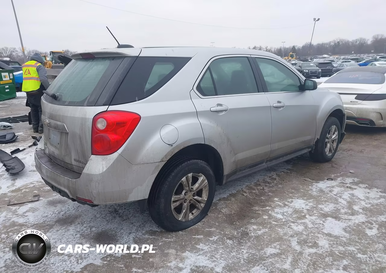 2015 Chevrolet Equinox Ls VIN:2GNALAEKXF6208051 - 4