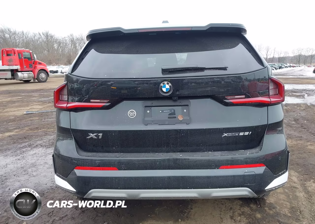 2025 BMW X1 xDrive28I VIN:WBX73EF0XS5137983 - 16