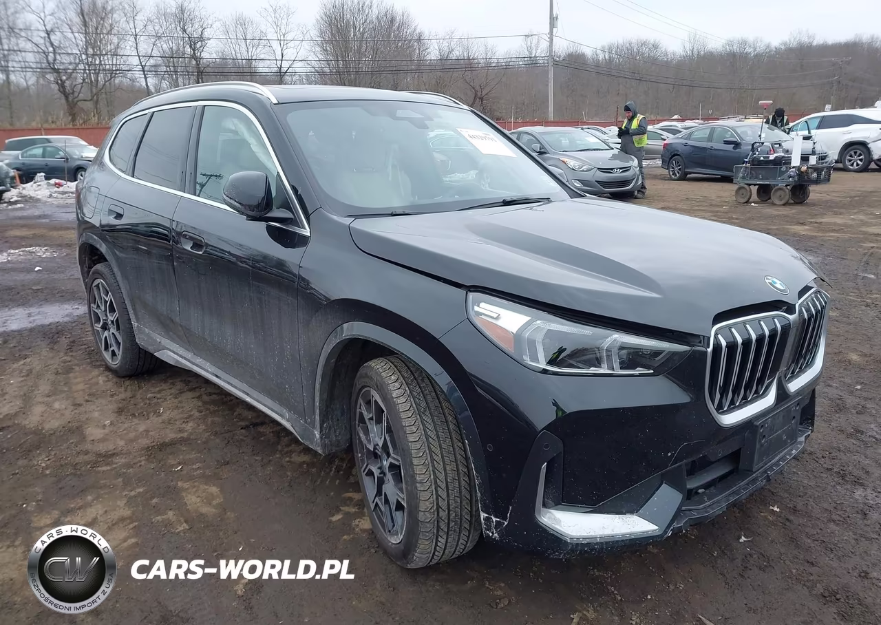 2025 BMW X1 xDrive28I VIN:WBX73EF0XS5137983 - 17