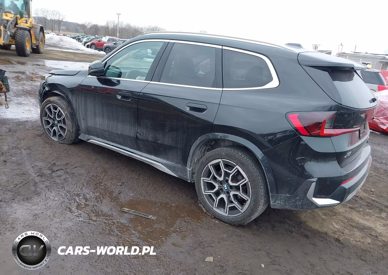 2025 BMW X1 xDrive28I VIN:WBX73EF0XS5137983 - 3
