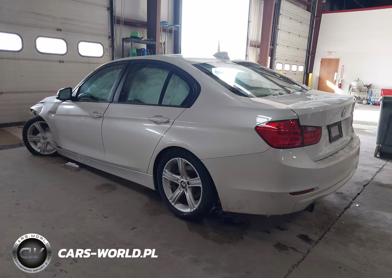 2015 BMW 320I VIN:WBA3B1C55FK141421 - 3