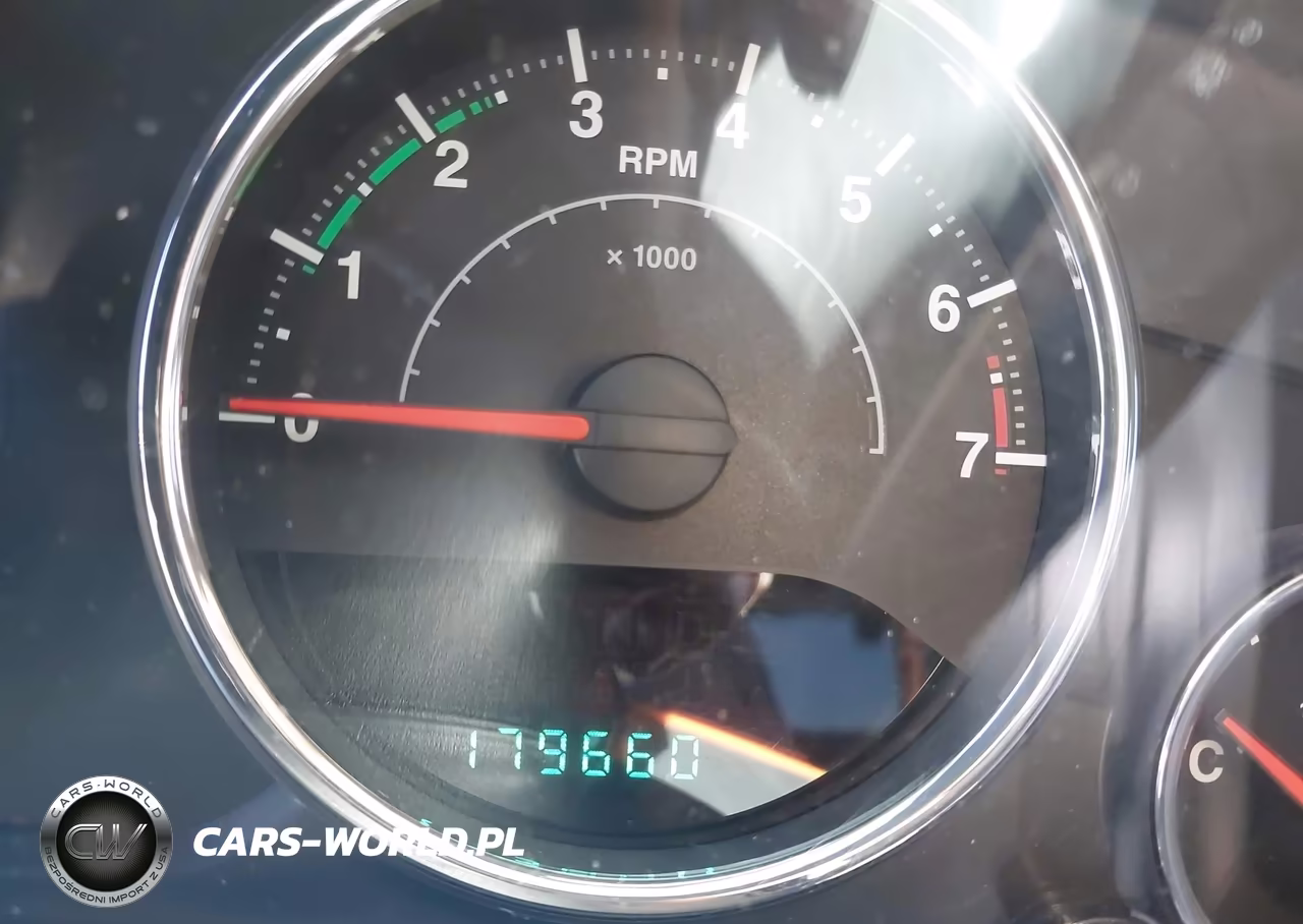 2013 Jeep Wrangler Unlimited Sahara VIN:1C4BJWEG0DL505054 - 16