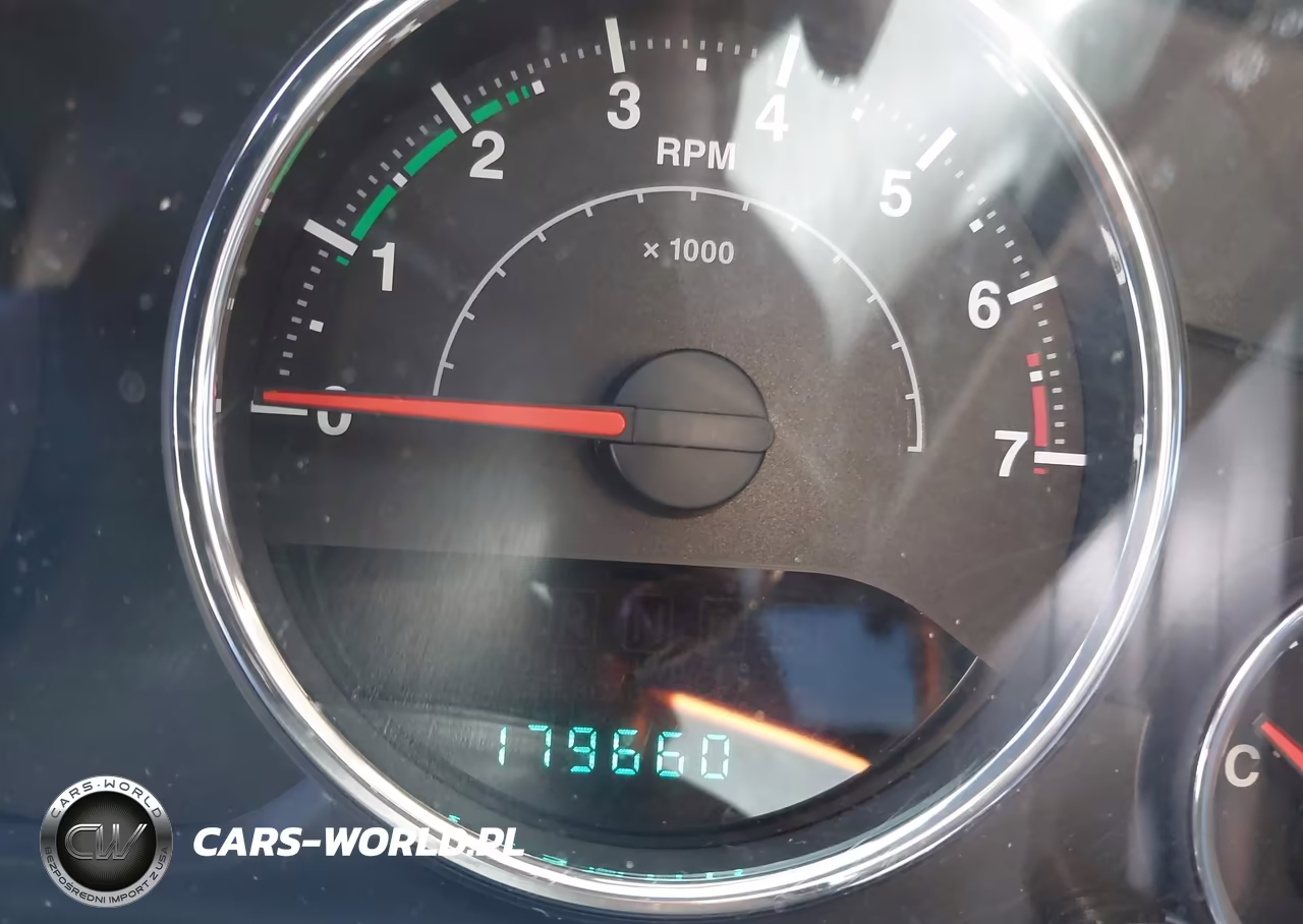 2013 Jeep Wrangler Unlimited Sahara VIN:1C4BJWEG0DL505054 - 7