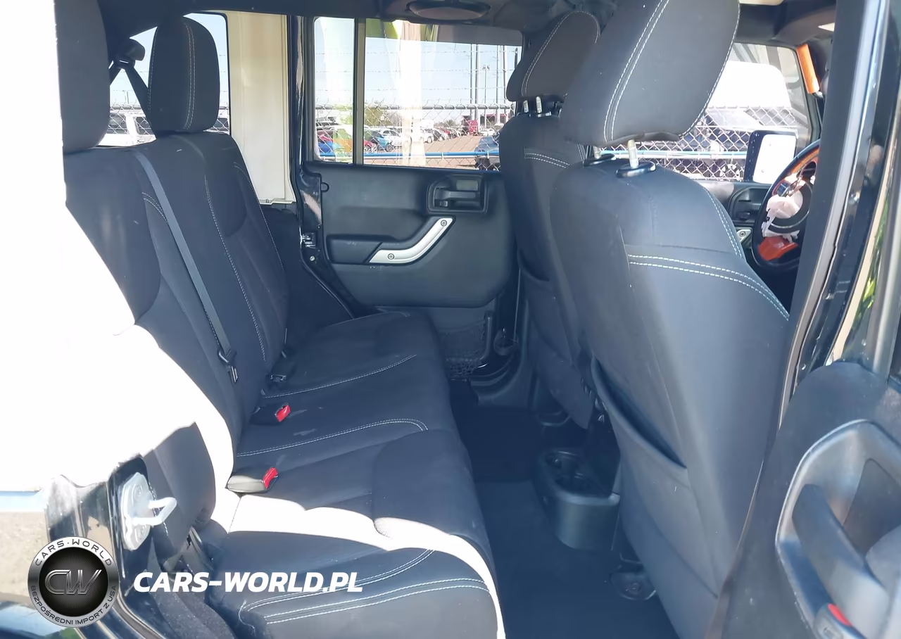 2013 Jeep Wrangler Unlimited Sahara VIN:1C4BJWEG0DL505054 - 8