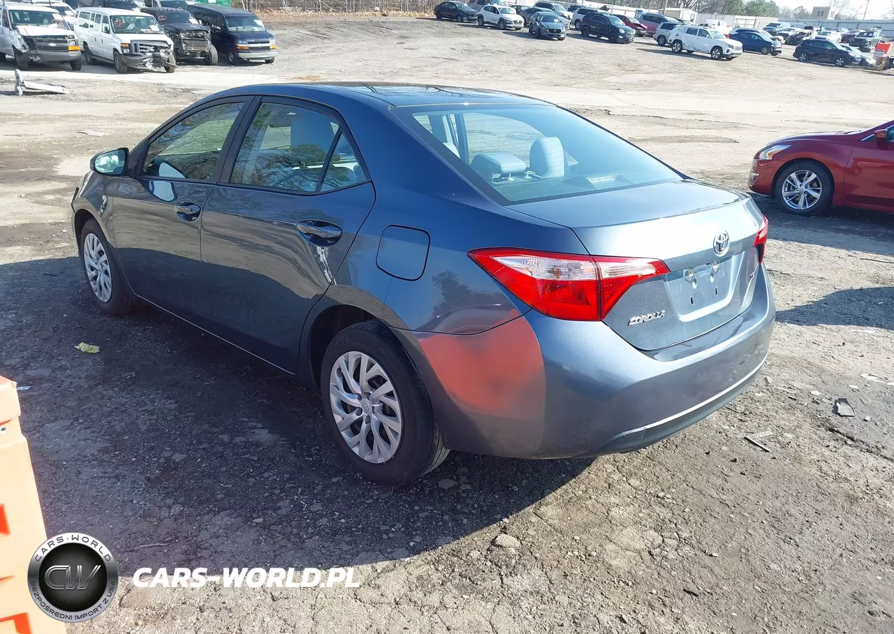 2017 Toyota Corolla Le VIN:2T1BURHEXHC781046 - 3