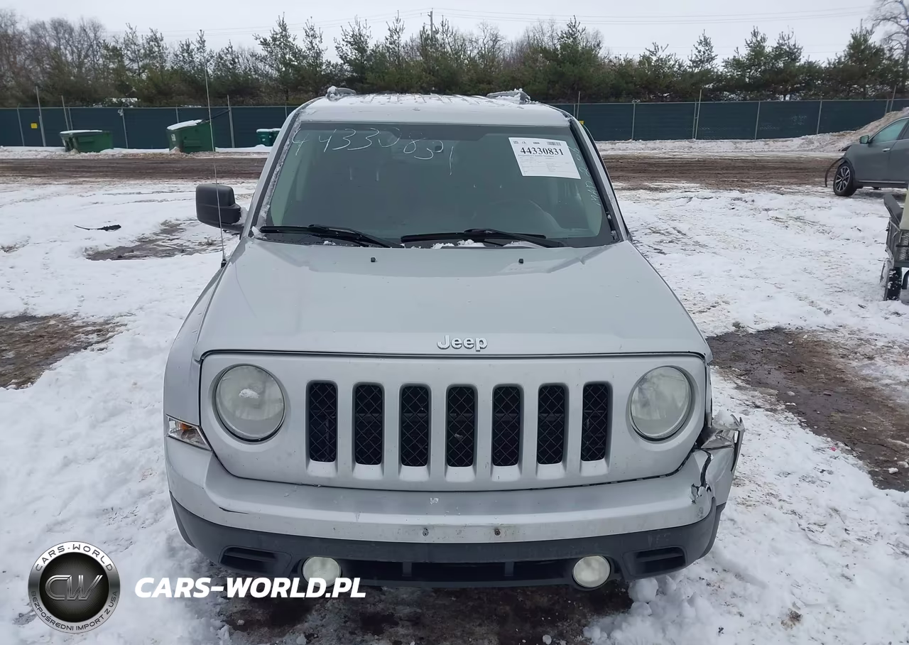 2012 Jeep Patriot Latitude VIN:1C4NJPFA7CD617260 - 12