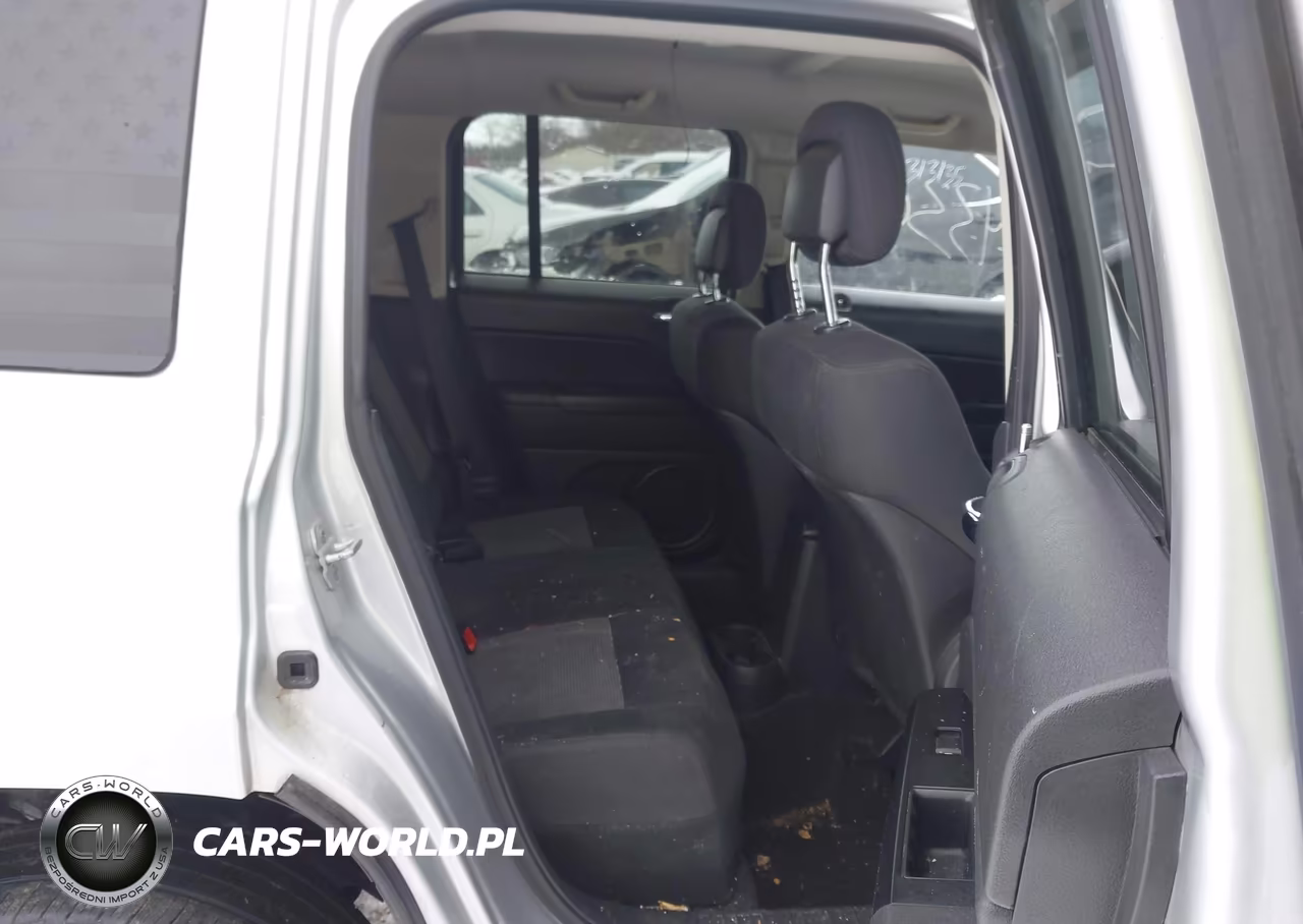2012 Jeep Patriot Latitude VIN:1C4NJPFA7CD617260 - 8
