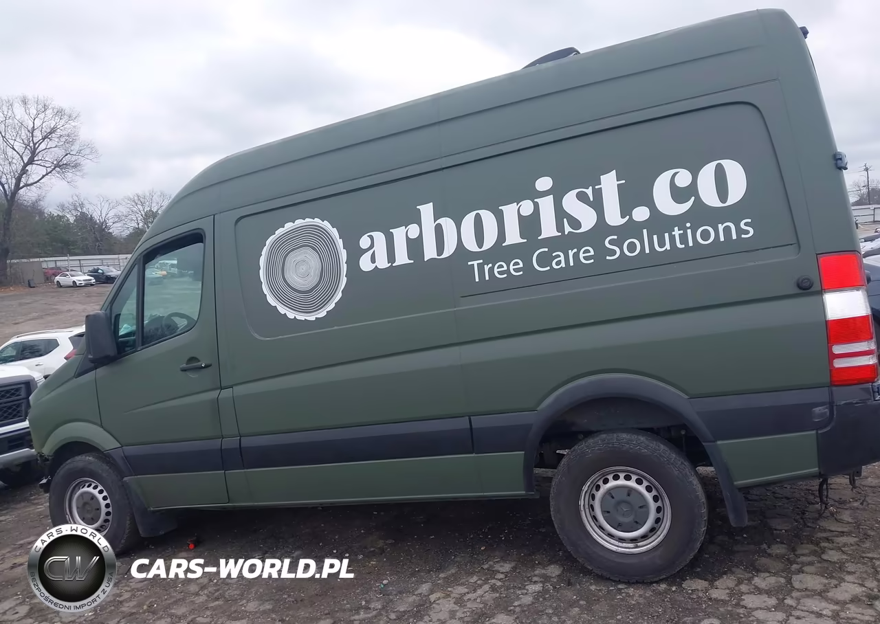 2018 Mercedes-Benz Sprinter 2500 Standard Roof V6 VIN:WD3PE7CD4JP625074 - 14