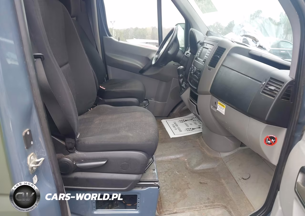 2018 Mercedes-Benz Sprinter 2500 Standard Roof V6 VIN:WD3PE7CD4JP625074 - 5