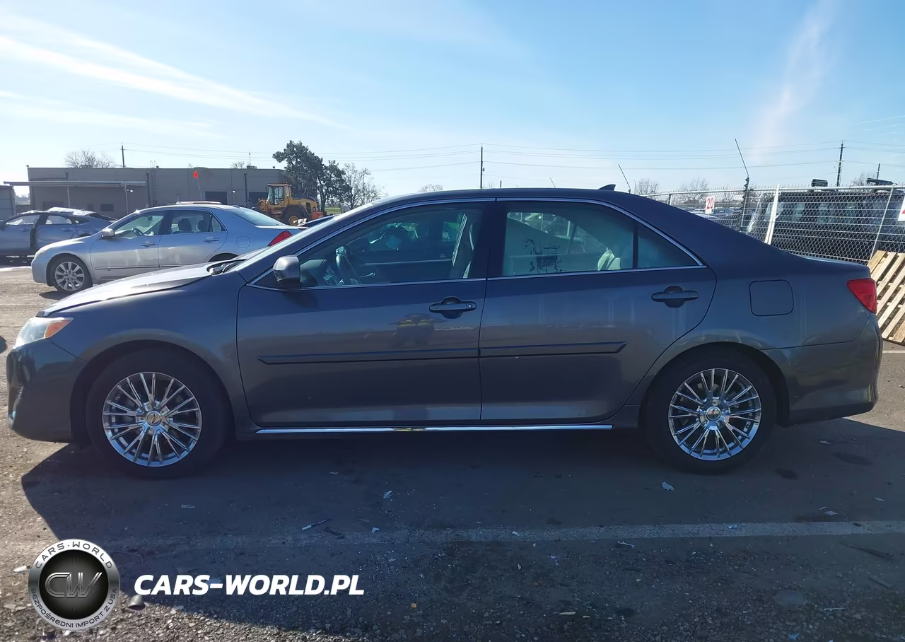 2014 Toyota Camry Xle V6 VIN:4T1BK1FK0EU538193 - 14