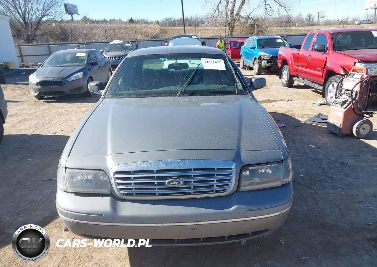 1999 Ford Crown Victoria Lx VIN:2FAFP74W2XX238284 - 12