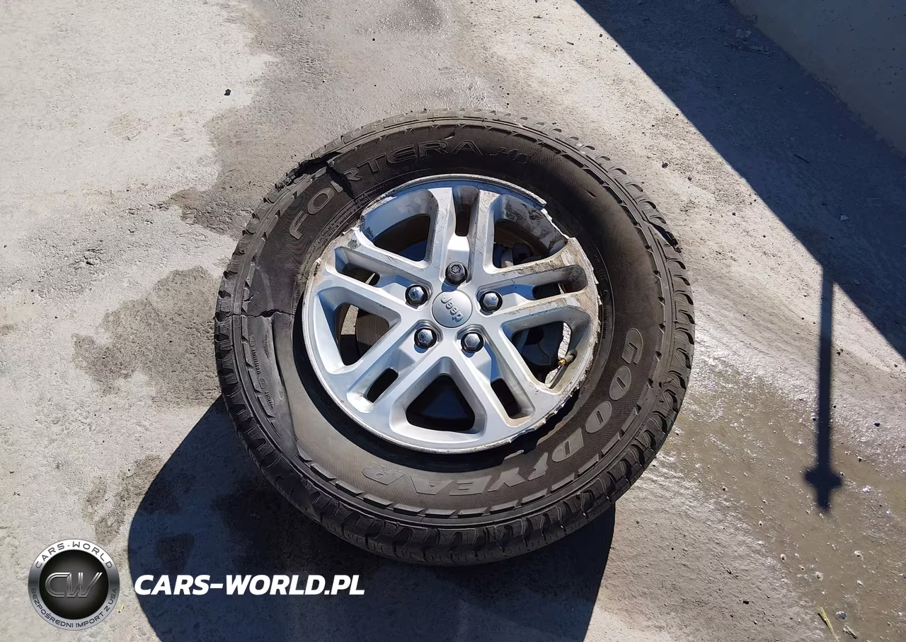 2023 Jeep Grand Cherokee Laredo 4X4 VIN:1C4RJHAG8PC570688 - 12