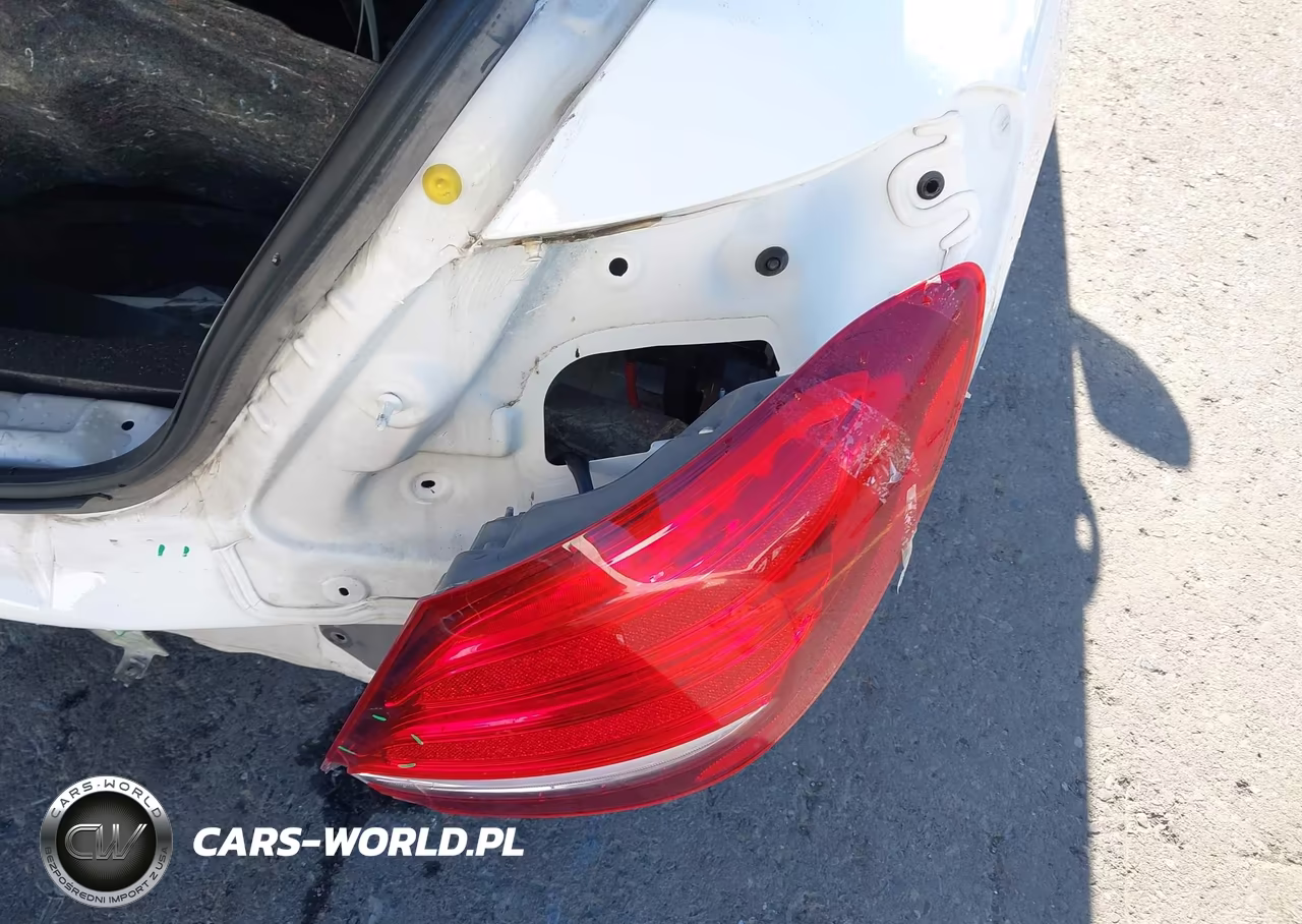 2020 Mercedes-Benz E 350 VIN:WDDZF8DB8LA702197 - 19