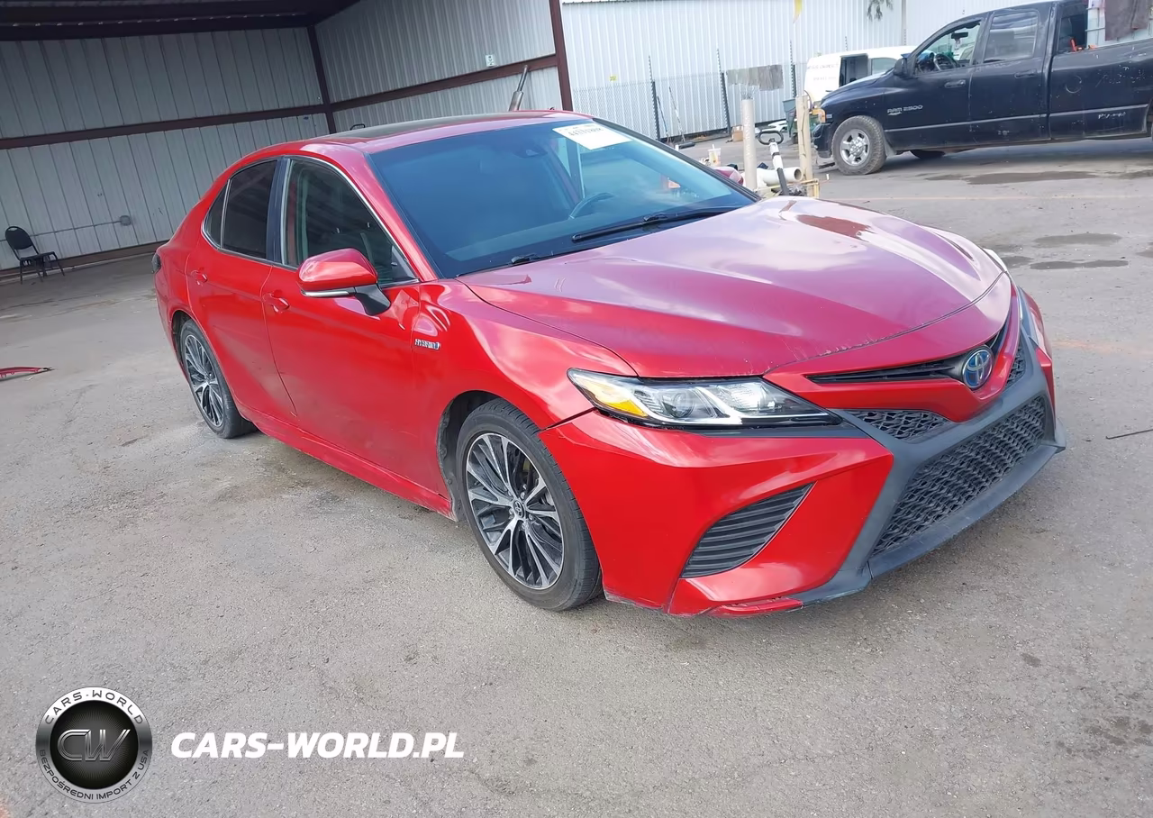 2020 Toyota Camry Se Hybrid – zdjęcie 1 z 17