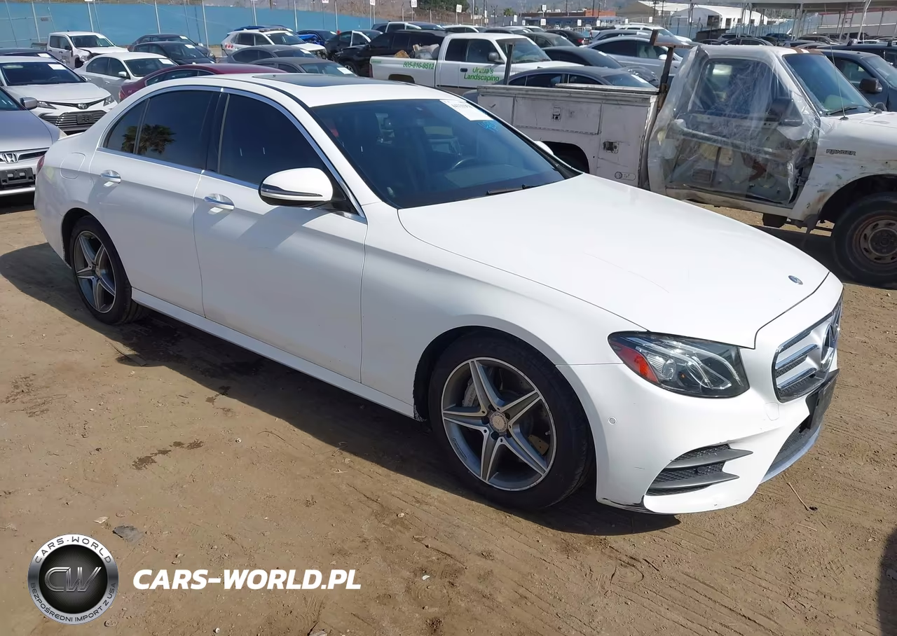 2017 Mercedes-Benz E 300 – zdjęcie 1 z 21