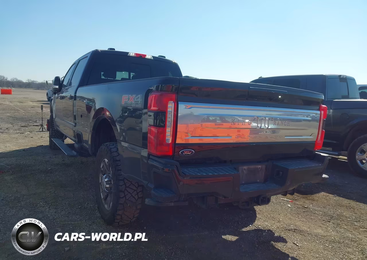 2024 Ford F-350 King Ranch VIN:1FT8W3BT4REF38677 - 3