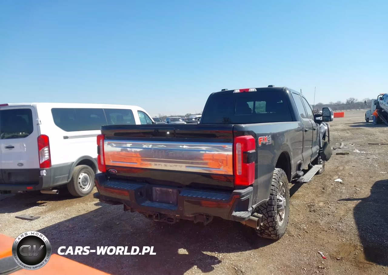 2024 Ford F-350 King Ranch VIN:1FT8W3BT4REF38677 - 4