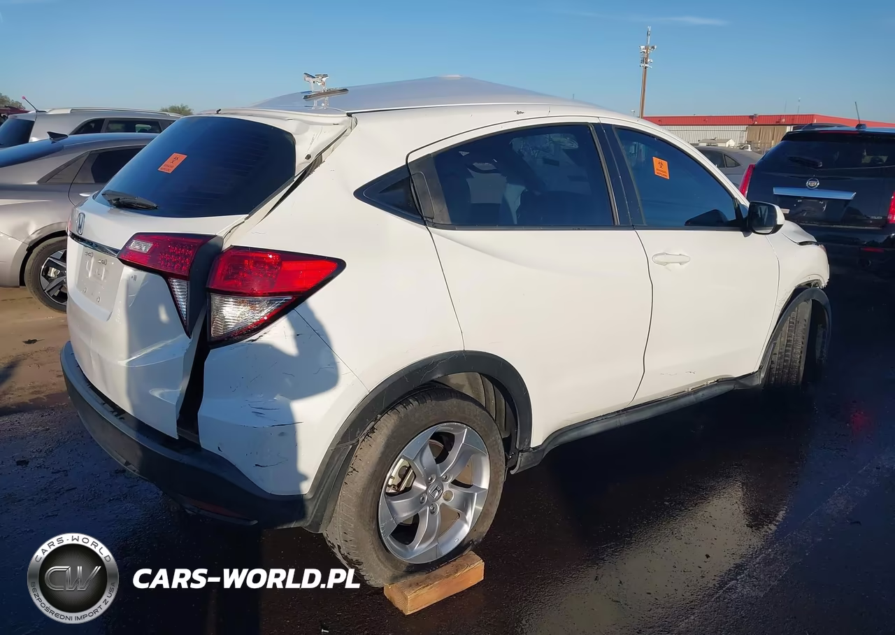 2019 Honda Hr-V Lx VIN:3CZRU5H35KM704096 - 4