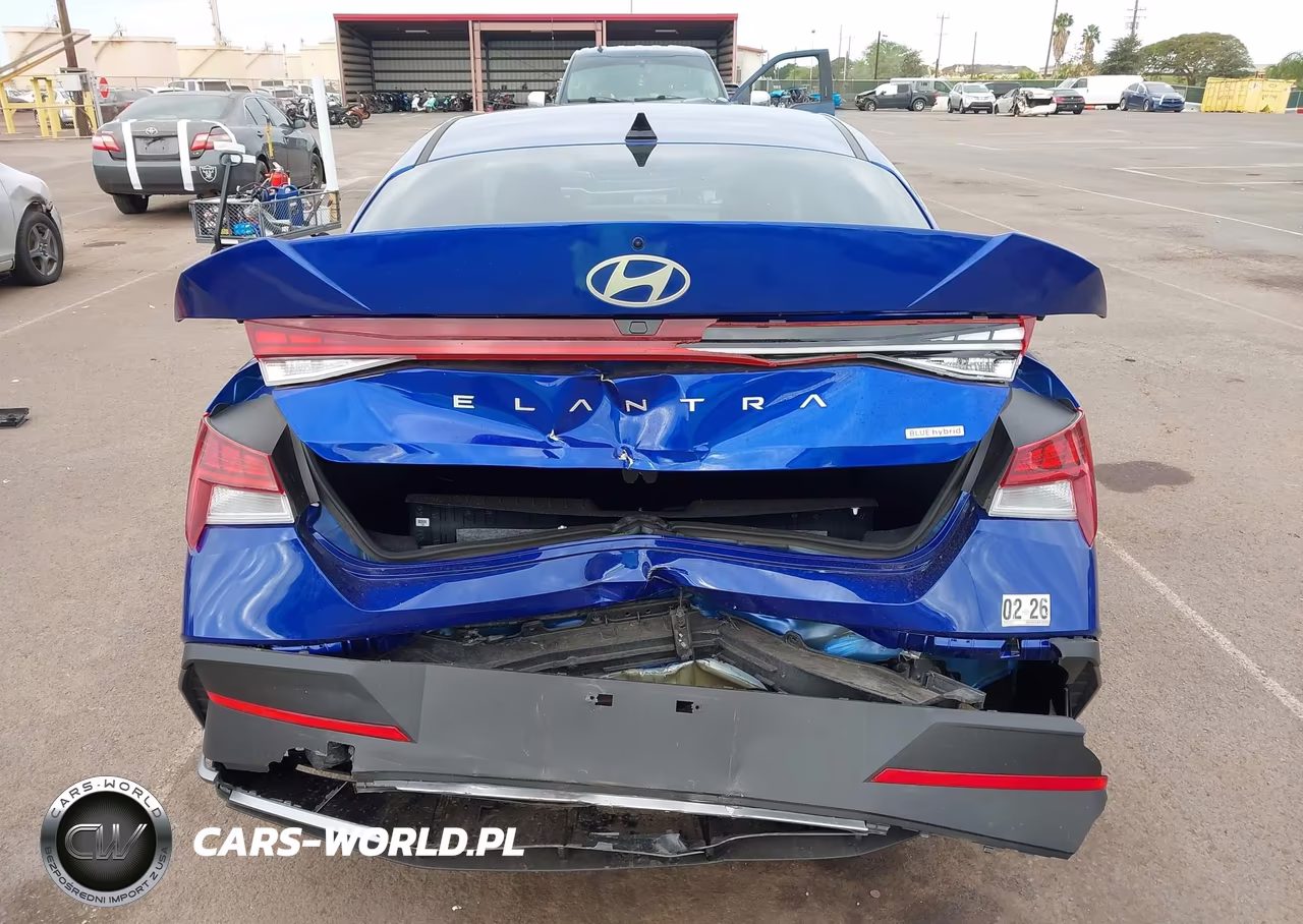2024 Hyundai Elantra Hybrid Blue VIN:KMHLM4DJ8RU093928 - 16