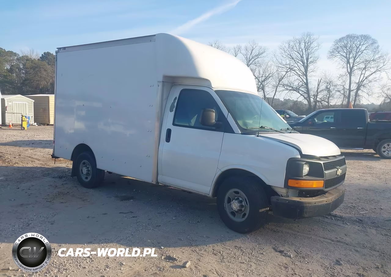 2010 Chevrolet Express Cutaway Work Van