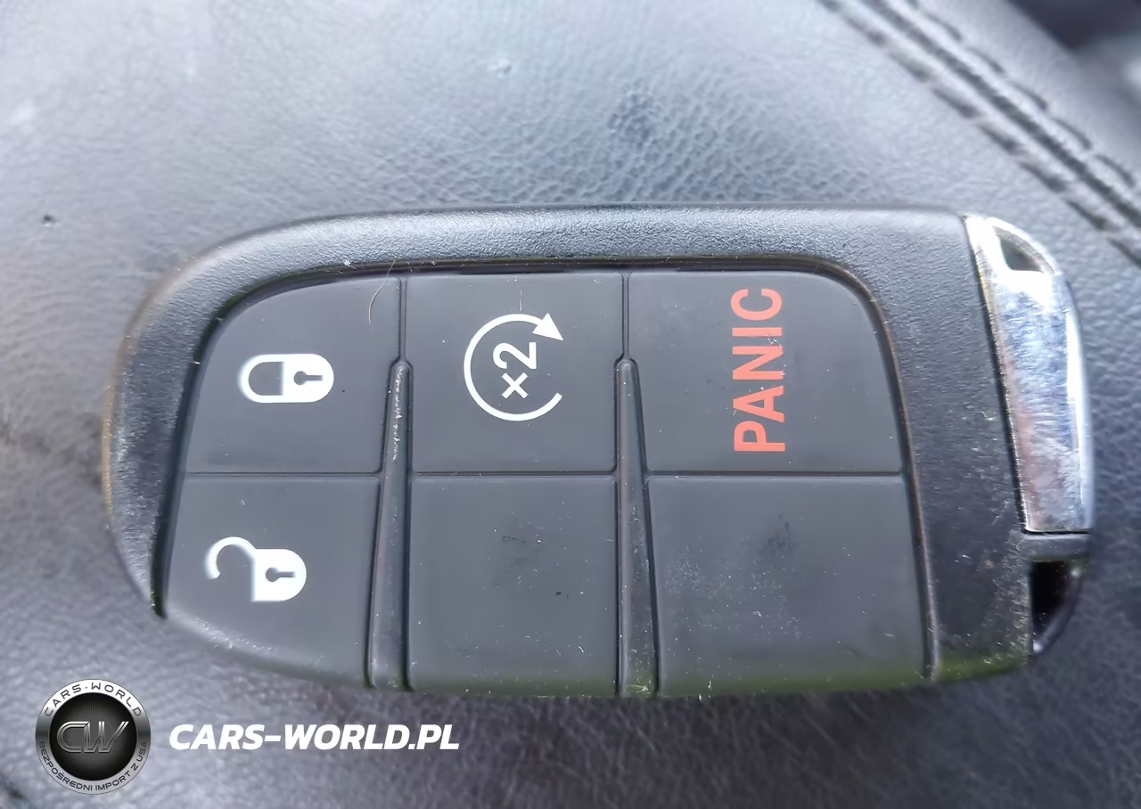 2024 Jeep Compass Limited 4X4 VIN:3C4NJDCN0RT126392 - 11
