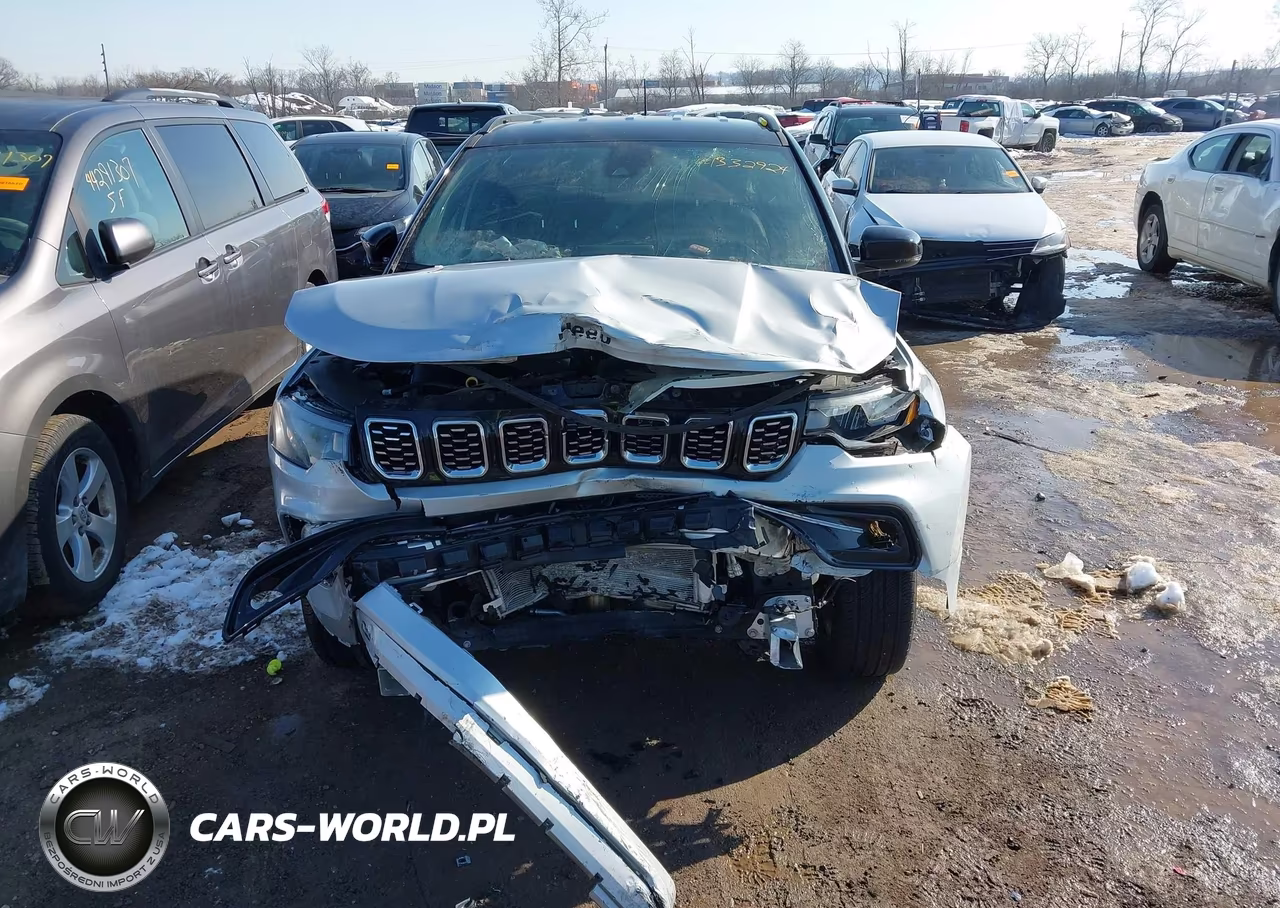 2024 Jeep Compass Limited 4X4 VIN:3C4NJDCN0RT126392 - 12