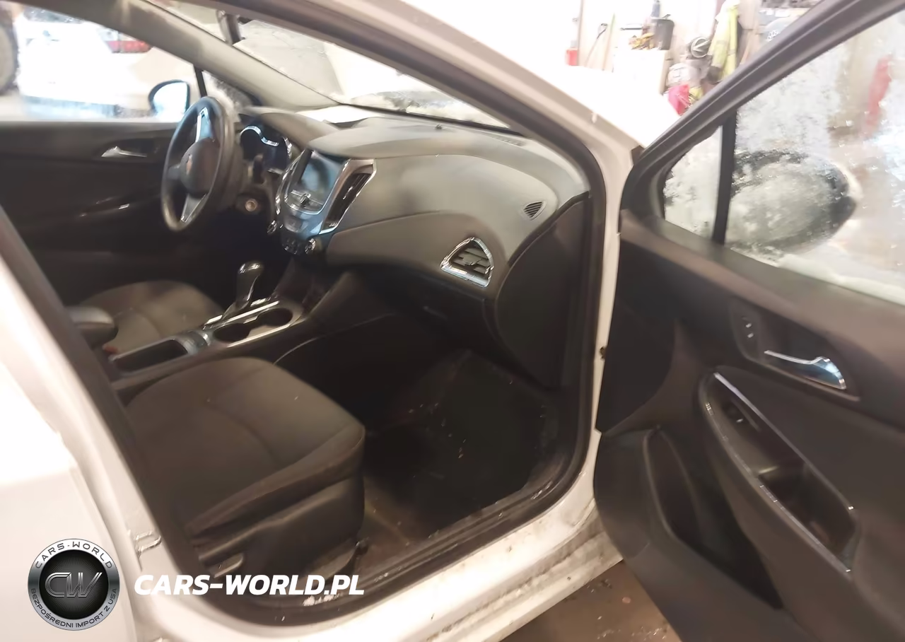 2019 Chevrolet Cruze Ls VIN:1G1BC5SM0K7136466 - 5
