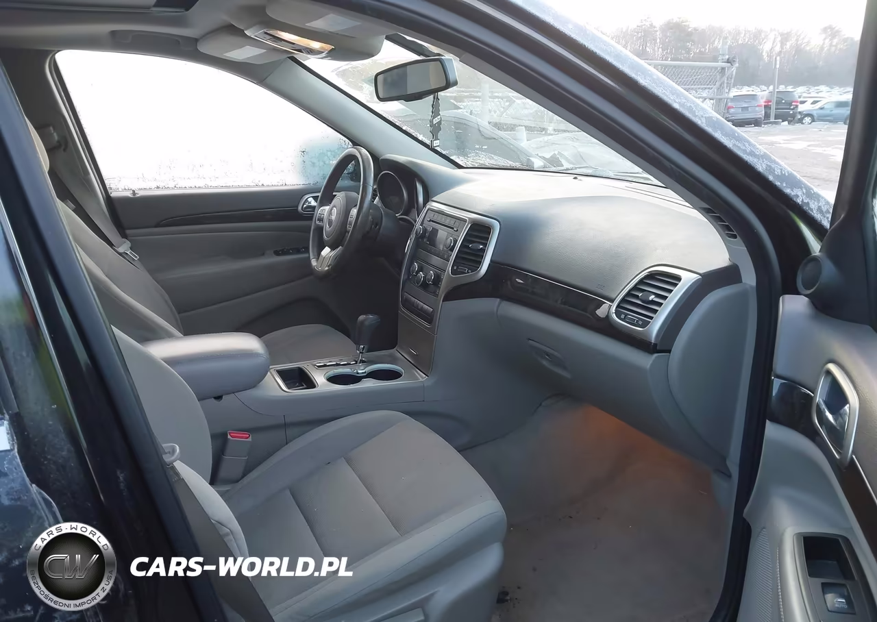 2012 Jeep Grand Cherokee Laredo VIN:1C4RJFAG0CC222303 - 5