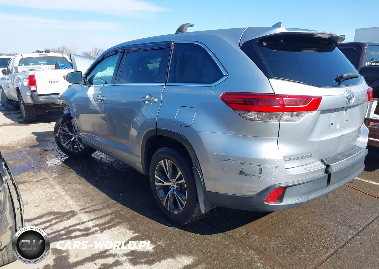 2017 Toyota Highlander Le Plus VIN:5TDBZRFHXHS357730 - 3
