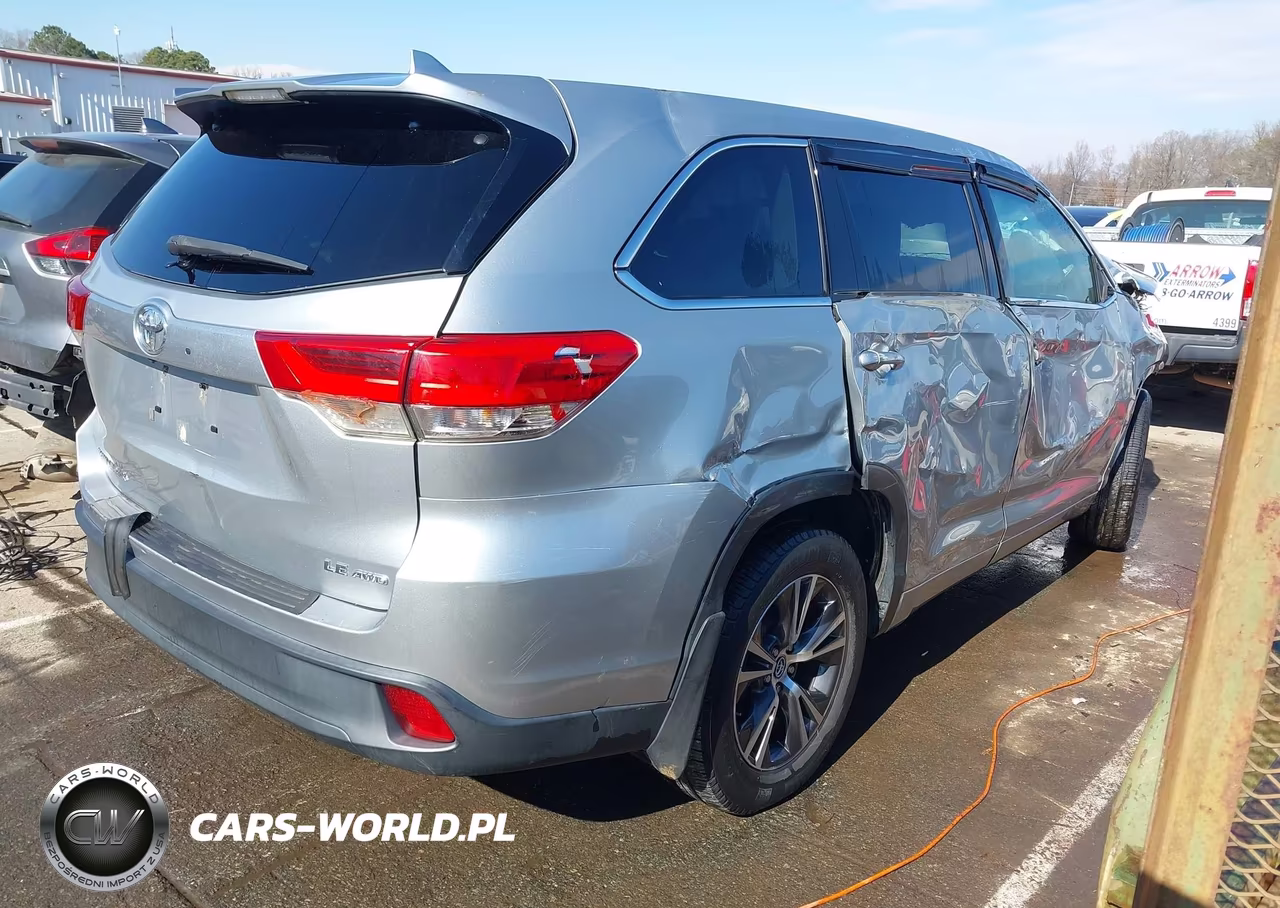 2017 Toyota Highlander Le Plus VIN:5TDBZRFHXHS357730 - 4
