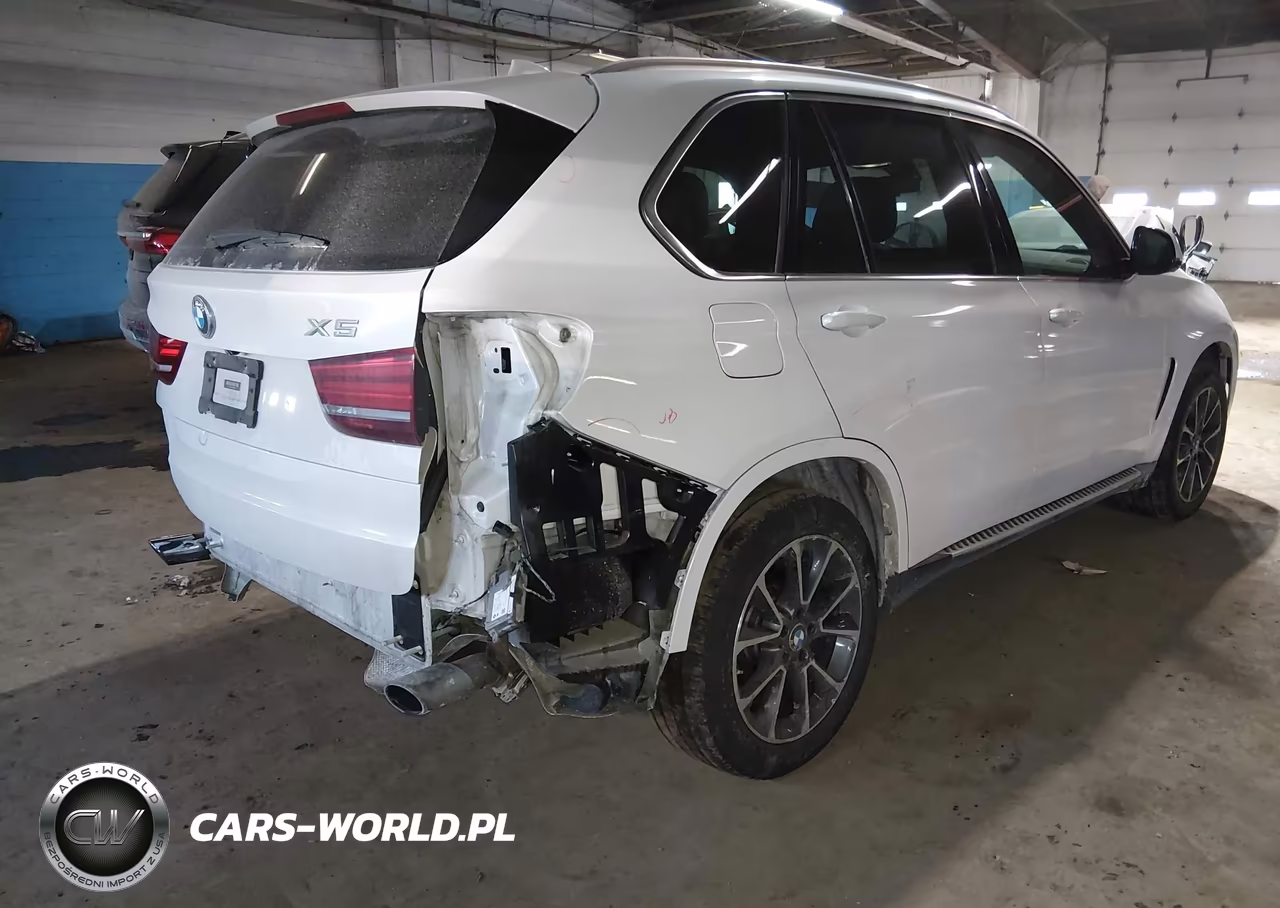 2017 BMW X5 xDrive35I VIN:5UXKR0C53H0V64953 - 4