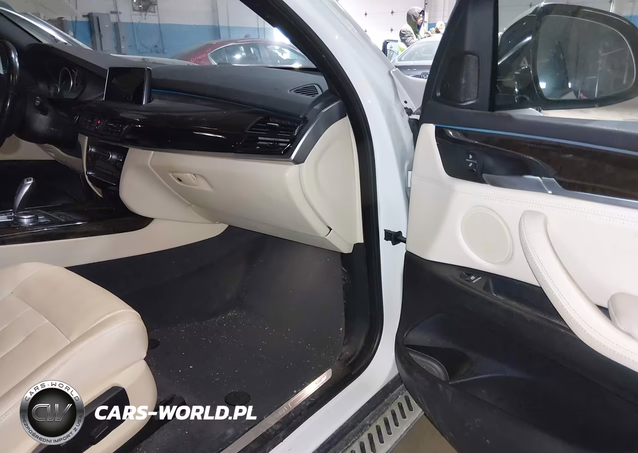 2017 BMW X5 xDrive35I VIN:5UXKR0C53H0V64953 - 5