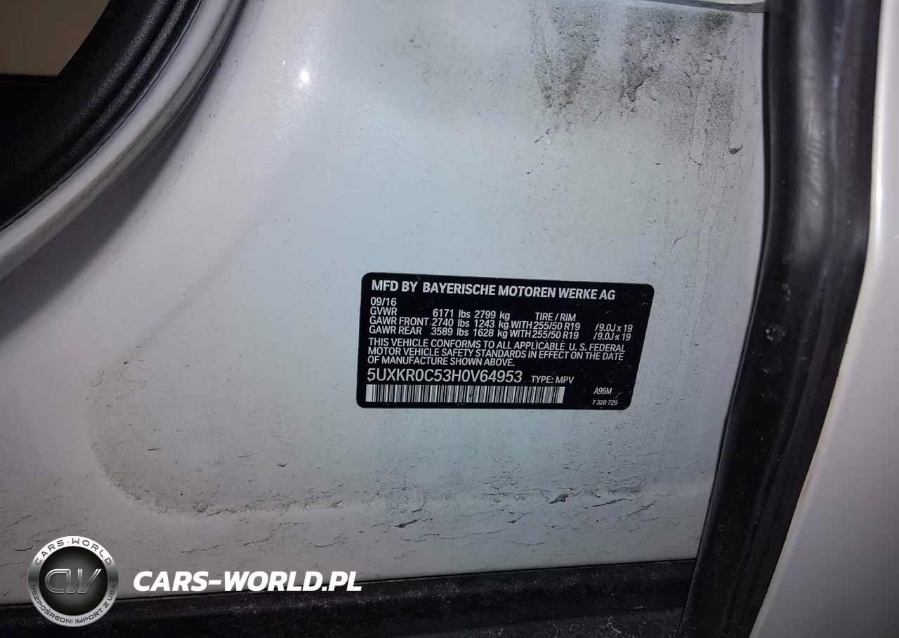 2017 BMW X5 xDrive35I VIN:5UXKR0C53H0V64953 - 9