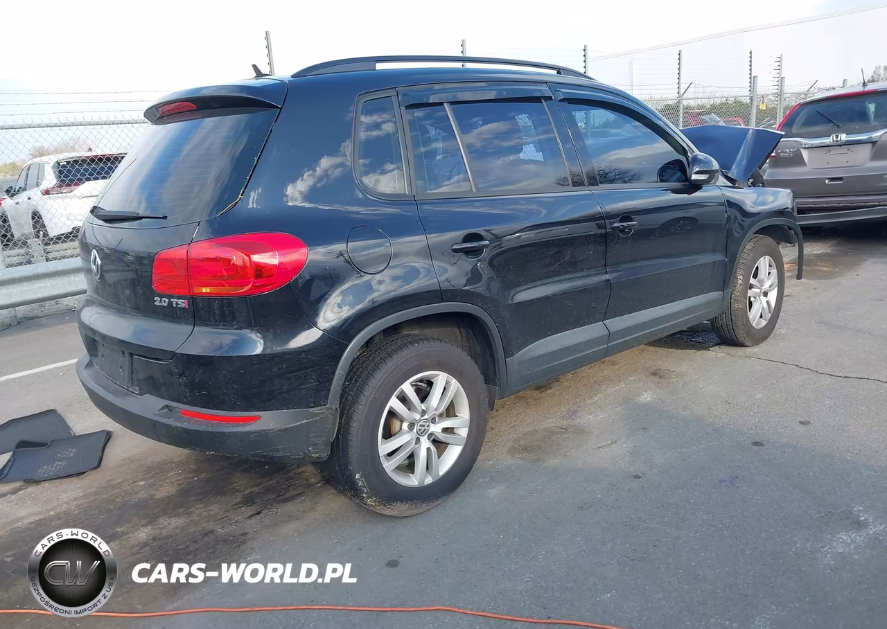 2016 Volkswagen Tiguan S VIN:WVGAV7AX5GW520045 - 4