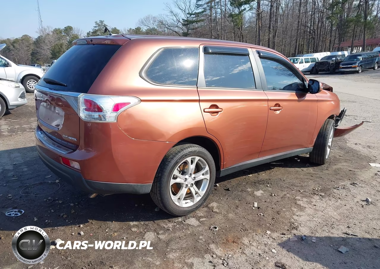 2014 Mitsubishi Outlander Se VIN:JA4AD3A30EZ008955 - 4