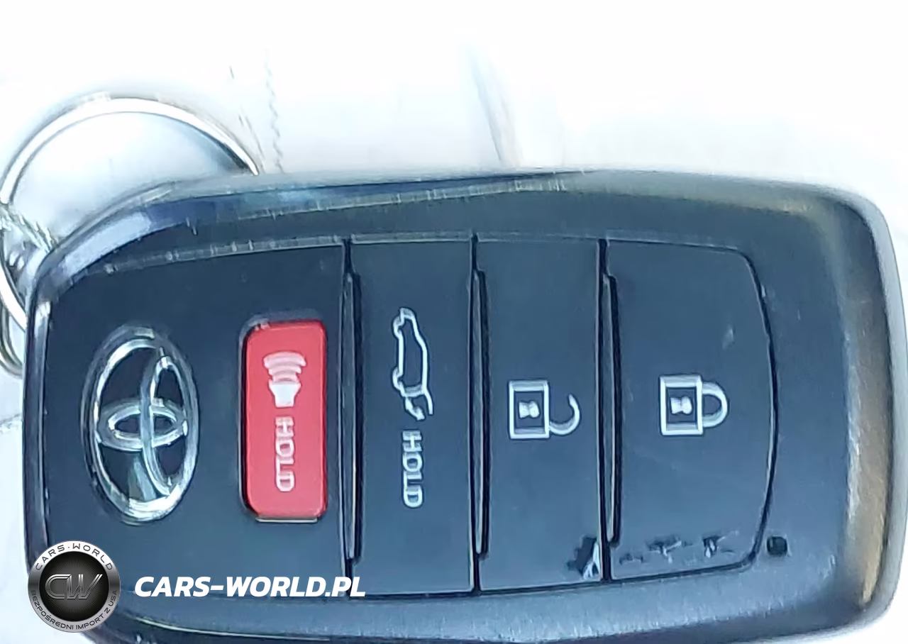 2024 Toyota Sequoia Capstone VIN:7SVAAABAXRX024670 - 11