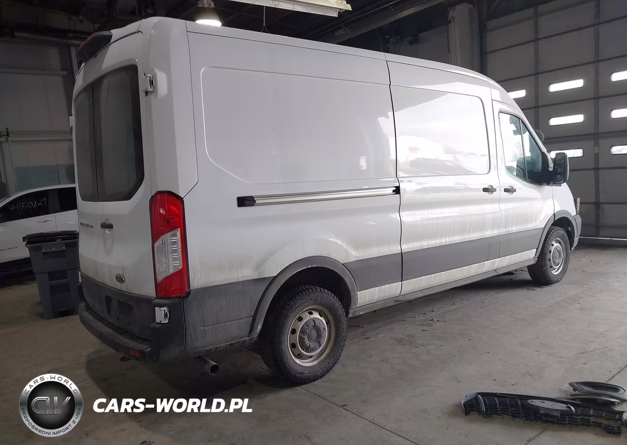 2021 Ford Transit-250 VIN:1FTBR1C88MKA12915 - 4