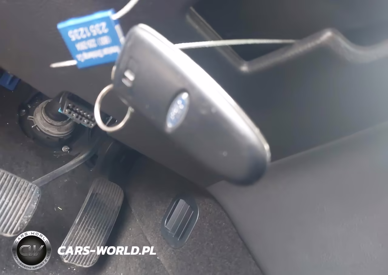 2015 Ford Taurus Limited VIN:1FAHP2F85FG130109 - 11