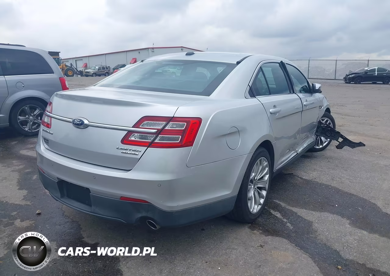 2015 Ford Taurus Limited VIN:1FAHP2F85FG130109 - 4