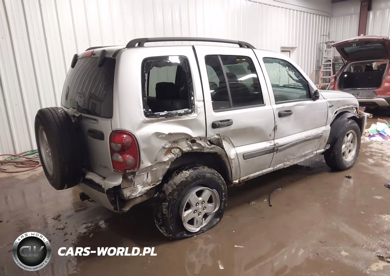 2007 Jeep Liberty Sport VIN:1J8GL48K27W699442 - 4