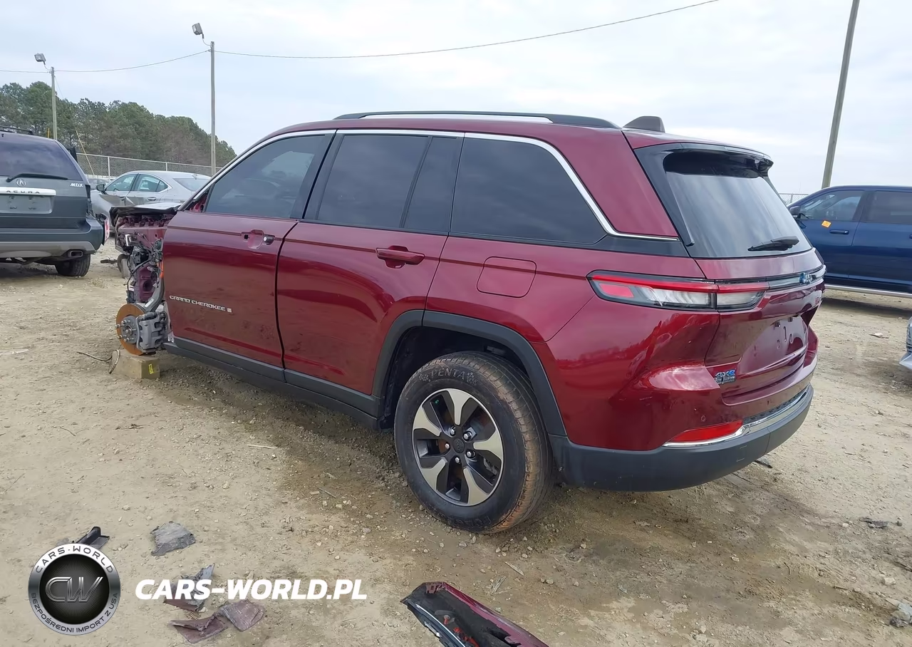 2023 Jeep Grand Cherokee 4Xe VIN:1C4RJYB63PC624291 - 3