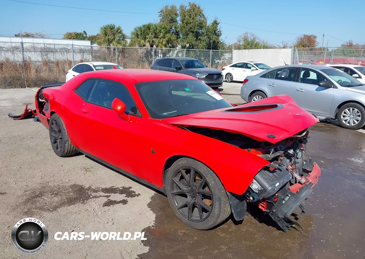 2016 Dodge Challenger 392 Hemi Scat Pack Shaker