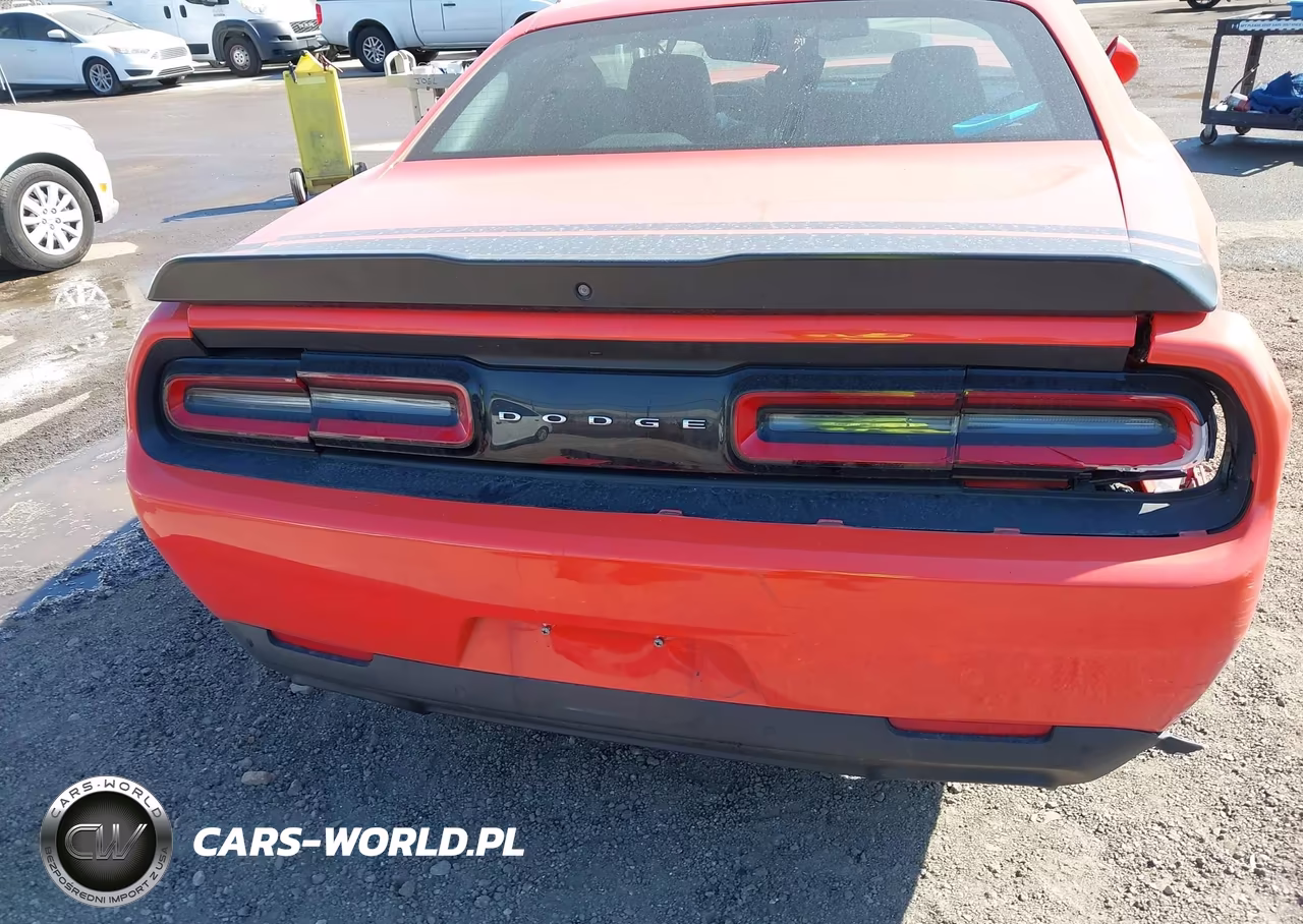 2016 Dodge Challenger 392 Hemi Scat Pack Shaker VIN:2C3CDZFJ2GH301143 - 19