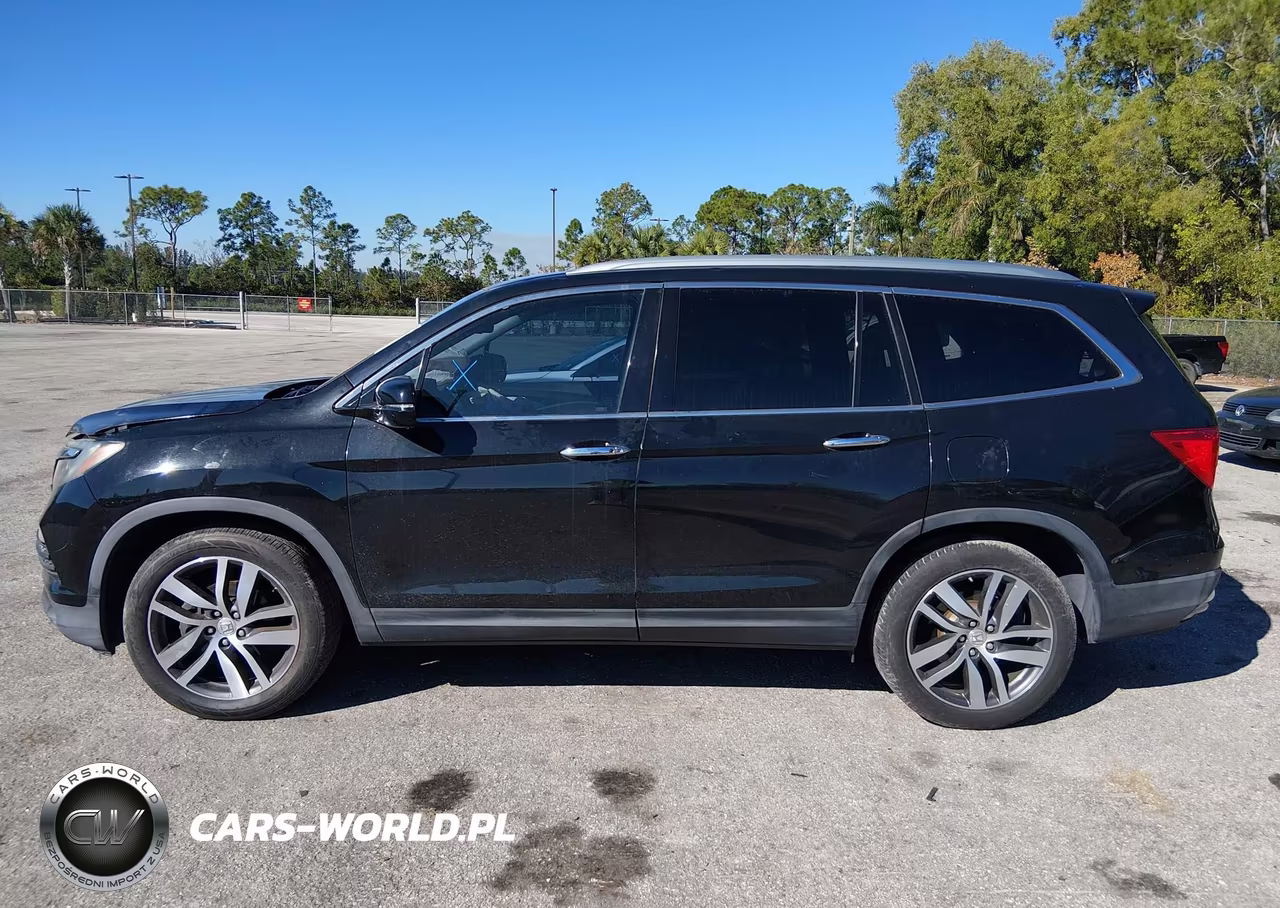 2016 Honda Pilot Touring VIN:5FNYF5H96GB014207 - 14