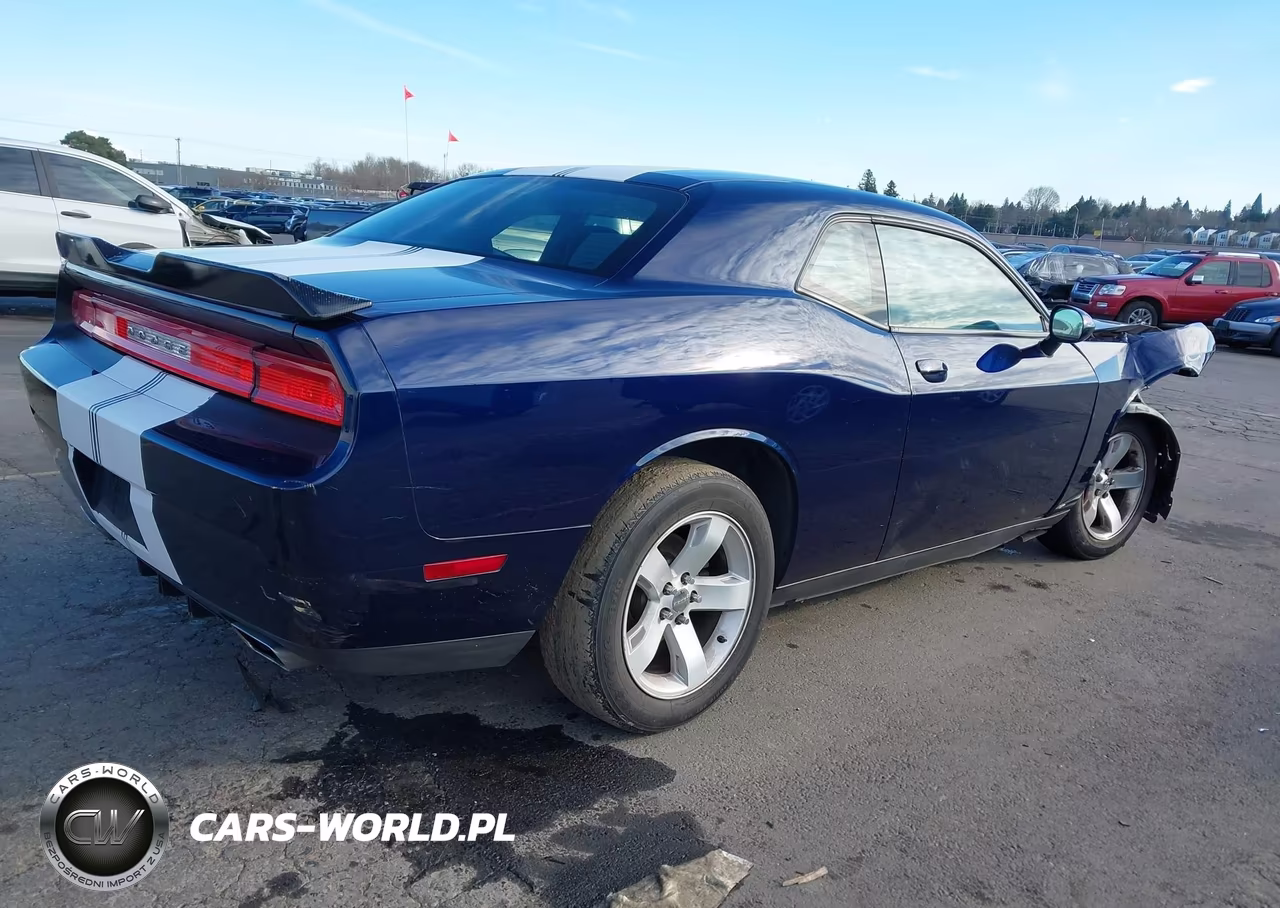 2013 Dodge Challenger Sxt VIN:2C3CDYAG1DH692190 - 4