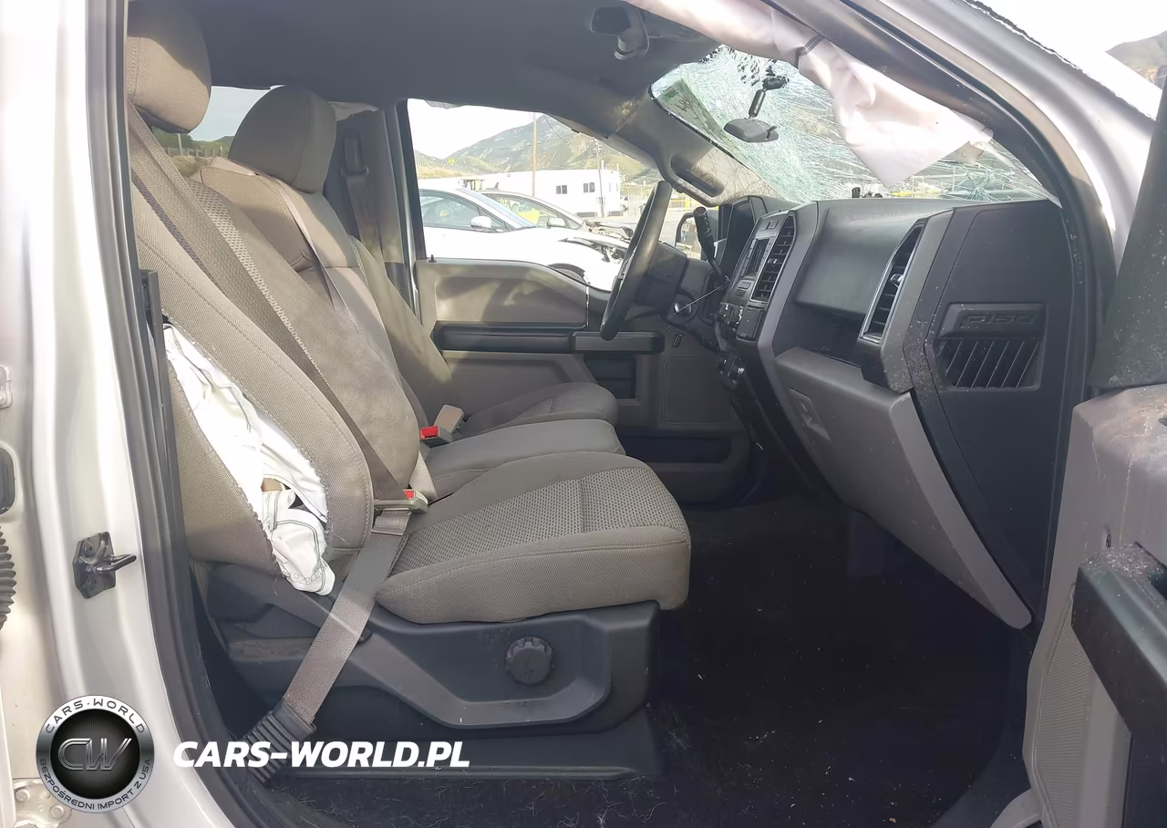 2018 Ford F-150 Xlt VIN:1FTEW1CB8JKE94220 - 5