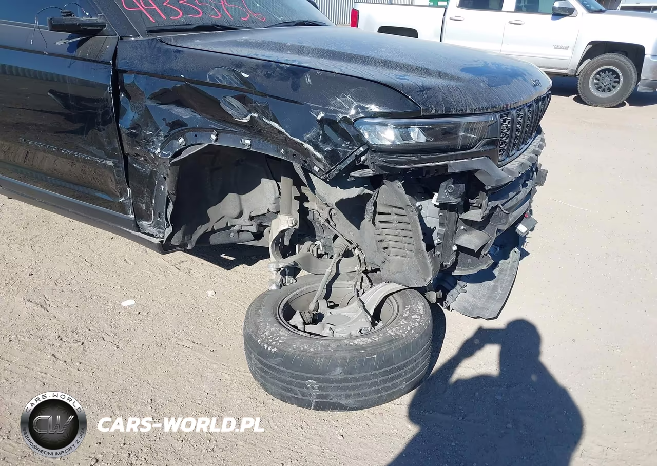 2025 Jeep Grand Cherokee L Altitude X 4X2 VIN:1C4RJJAG1S8677570 - 6